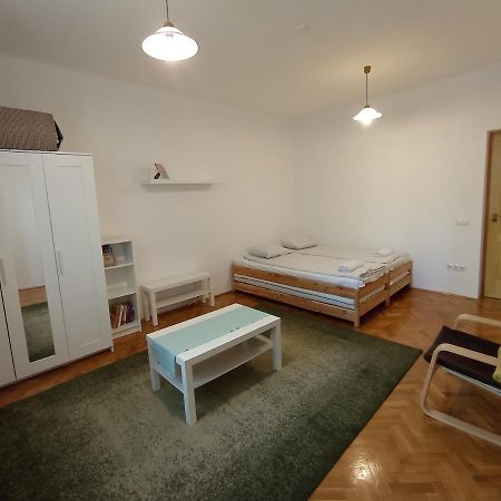 Gizella Apartman 에게르 외부 사진